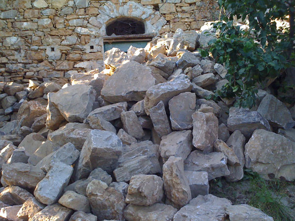 Schne Steine fr Trockenmauern